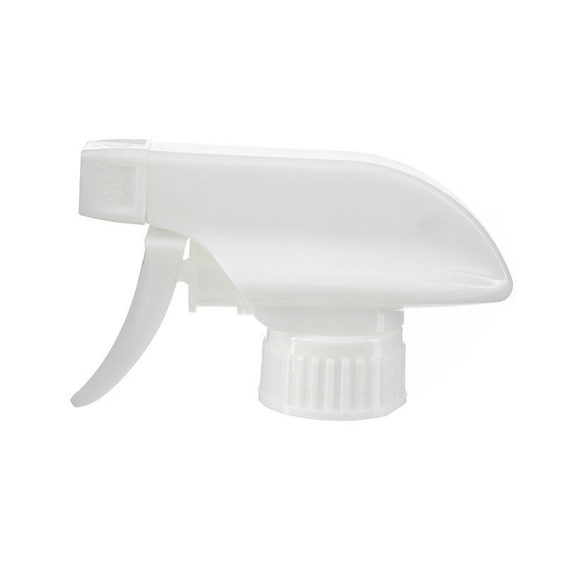 Front view of white trigger sprayer with spray/stream nozzle, 28mm 28-400 neck, 1.1 ml output